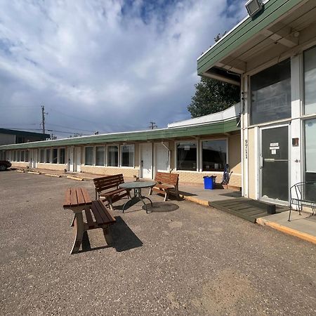 Fort St. John Caravan Motel מראה חיצוני תמונה