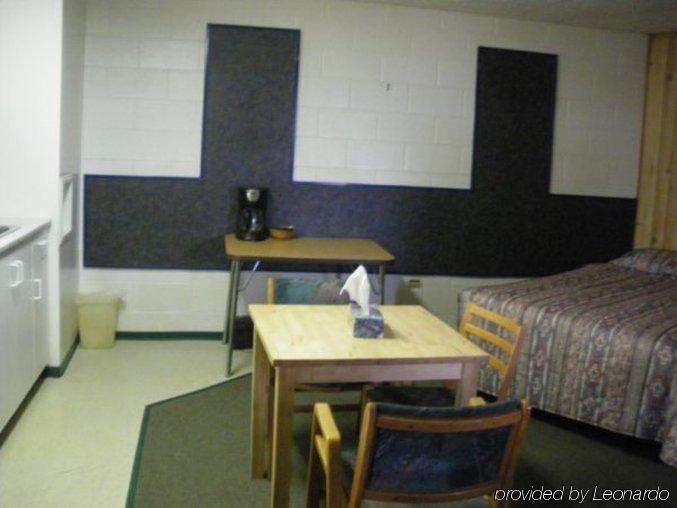 Fort St. John Caravan Motel חדר תמונה