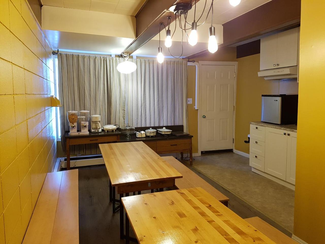 Fort St. John Caravan Motel מראה חיצוני תמונה